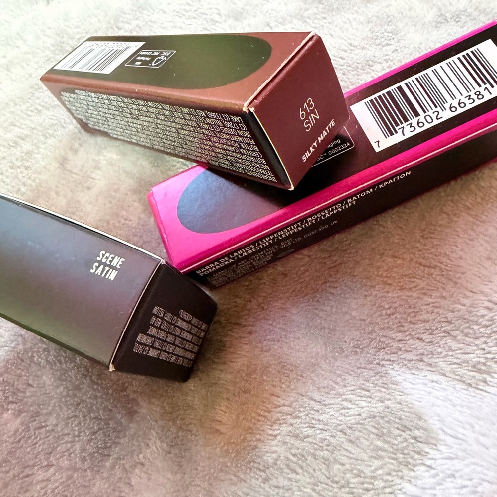 Mac 2 lipsticks, Sin,Rebel. 1 eyeshadow Scene all unopened not swatched